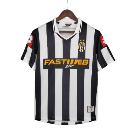 Juventus 2001/02 (Home)