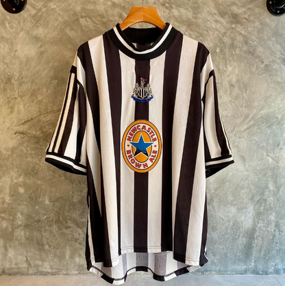 Newcastle United 1998/99 (Home)